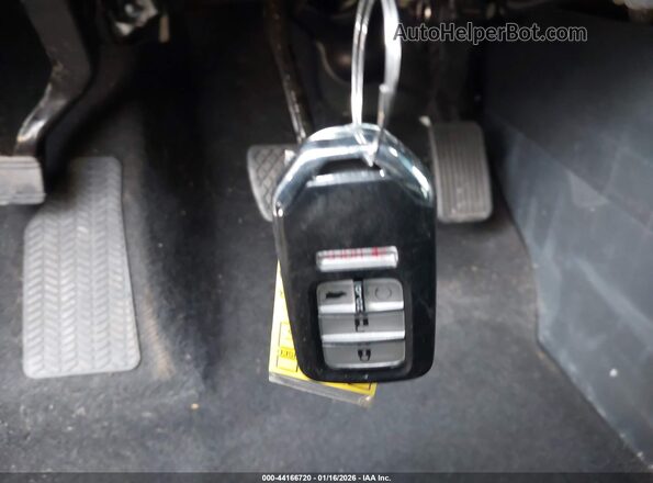 5FNYF8H55PB010258 2023 HONDA PASSPORT White Առջևի վահանակի տեսք