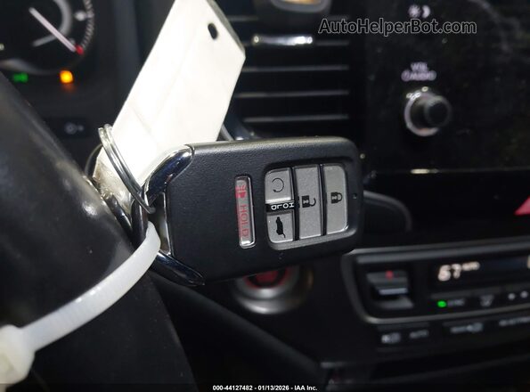 5FNYF8H55PB011409 2023 HONDA PASSPORT White Առջևի վահանակի տեսք