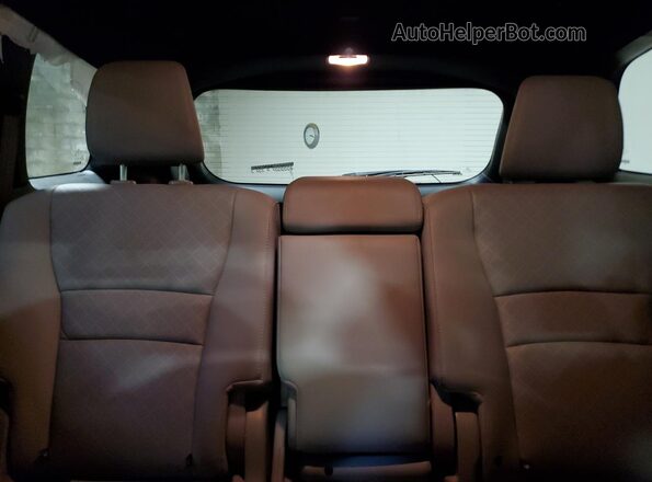 5FNYF8H56LB007685 2020 HONDA PASSPORT Red Widok tylnych siedzeń