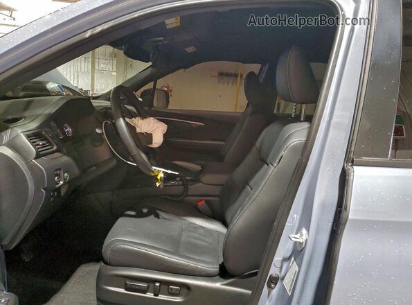 5FNYF8H5XRB010212 2024 HONDA PASSPORT Gray Widok wnętrza z przodu