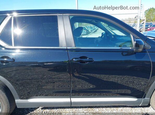 5FNYG1H52PB013493 2023 HONDA PILOT Black Rear interior view