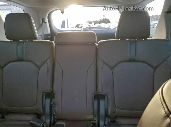 5FNYG1H83RB044085 2024 HONDA PILOT Gray Vista de los asientos traseros