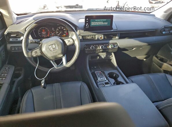 5FNYG2H52PB011233 2023 HONDA PILOT White Вид панелі приладів