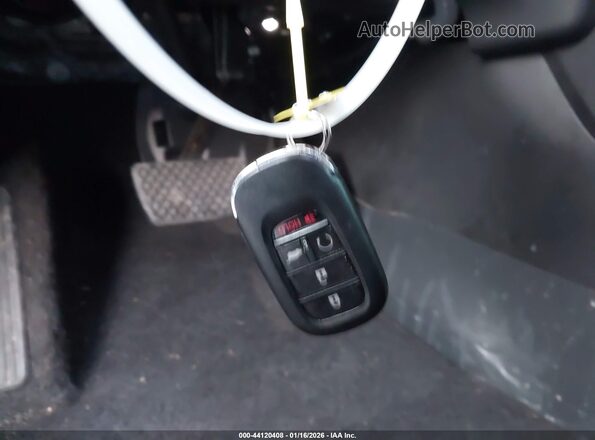 5FNYG2H75RB016933 2024 HONDA PILOT Белый Вид панели приборов