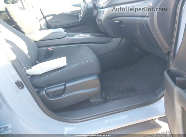 5FPYK3F23SB024005 2025 HONDA RIDGELINE Light Blue Front interior view