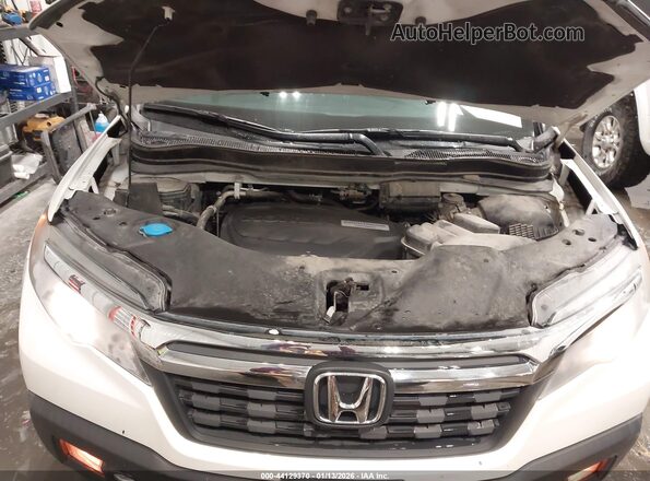 5FPYK3F51JB014081 2018 HONDA RIDGELINE White Հետևի տեսք