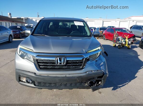 5FPYK3F60JB011570 2018 HONDA RIDGELINE Silver Սարքավորումների վահանակի տեսք