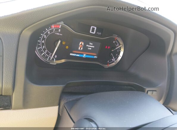 5FPYK3F75HB021126 2017 HONDA RIDGELINE Burgundy Vista de los asientos traseros