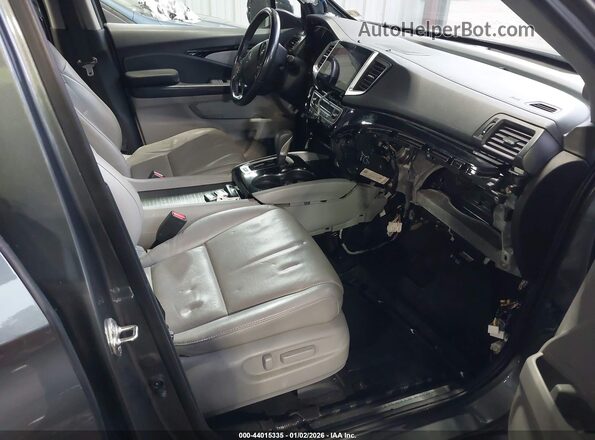5FPYK3F79JB011530 2018 HONDA RIDGELINE Gray Vista interior delantera