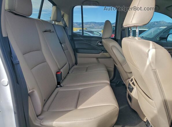 5FPYK3F79MB006574 2021 HONDA RIDGELINE White უკანა სავარძლების ხედი