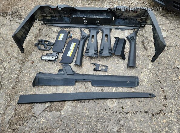 5FPYK3F80NB011012 2022 HONDA RIDGELINE Black Vista del compartimento del motor