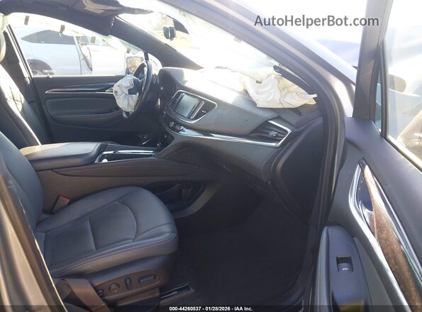 5GAERCKW0RJ118749 2024 BUICK ENCLAVE Silver Widok wnętrza z przodu