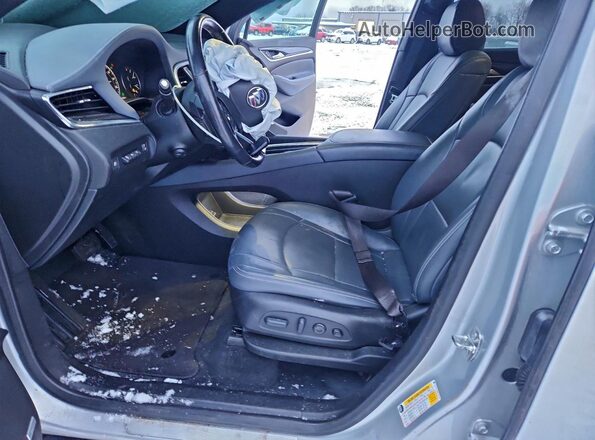5GAEVBKW1NJ127766 2022 BUICK ENCLAVE Gray Front interior view