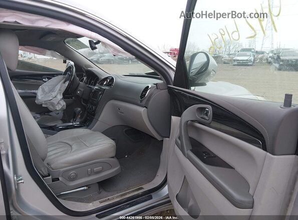 5GAKRBKD3GJ271084 2016 BUICK ENCLAVE Silver წინა სალონის ხედი