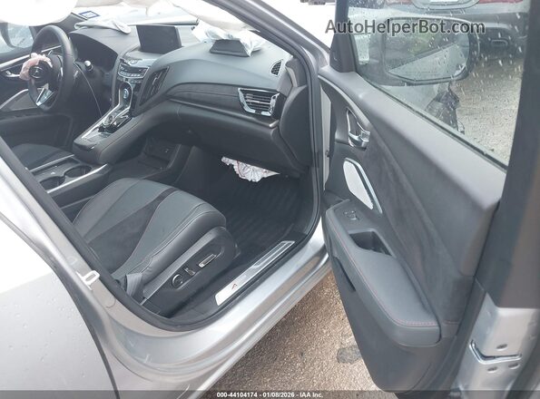 5J8TC2H65SL004072 2025 ACURA RDX Gray Widok wnętrza z przodu