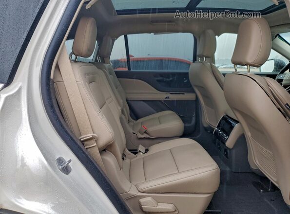 5LM5J7WC6NGL05796 2022 LINCOLN AVIATOR White უკანა სალონის ხედი
