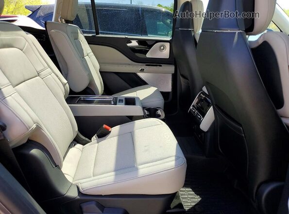 5LM5J7XC4SGL11395 2025 LINCOLN AVIATOR Charcoal Вид задньої частини салону