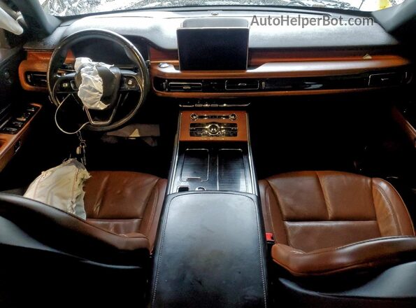 5LM5J7XC5MGL03163 2021 LINCOLN AVIATOR White Առջևի վահանակի տեսք