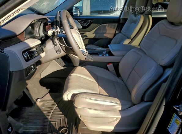 5LM5J7XC6PGL31395 2023 LINCOLN AVIATOR Charcoal Widok wnętrza z przodu