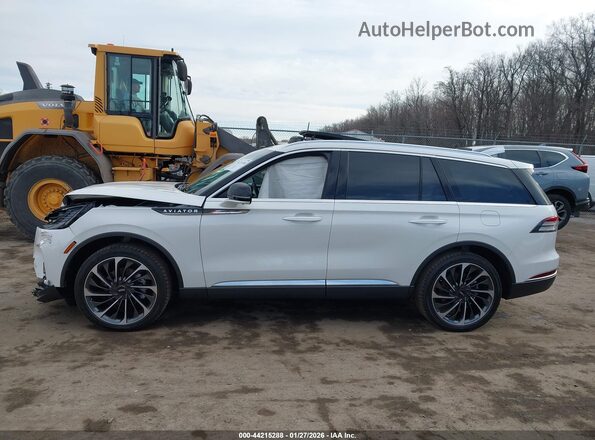 5LM5J7XC6SGL12371 2025 LINCOLN AVIATOR Белый 