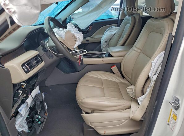 5LM5J7XC7LGL15524 2020 LINCOLN AVIATOR White Vista interior delantera
