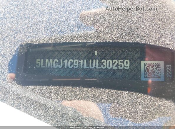 5LMCJ1C91LUL30259 2020 LINCOLN CORSAIR Gray Vista del compartimento del motor
