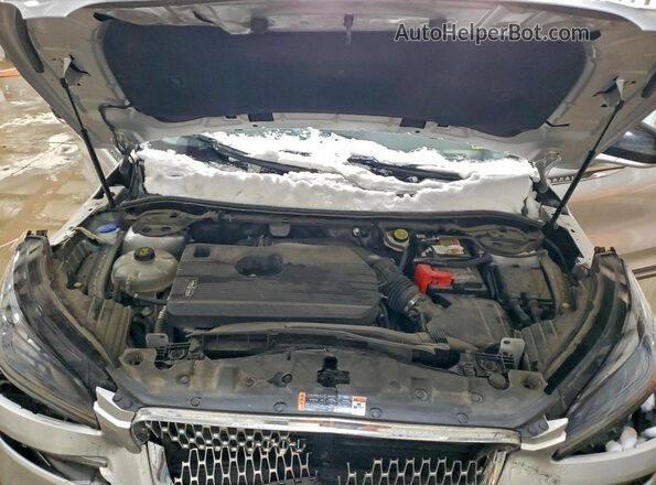 5LMCJ1C97LUL12431 2020 LINCOLN CORSAIR Серебряный Вид подкапотного пространства