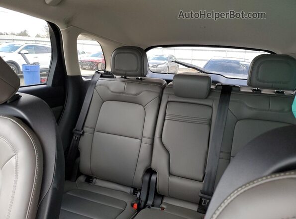 5LMCJ1DA2PUL19382 2023 LINCOLN CORSAIR Gray Vista de los asientos traseros