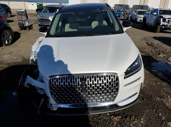 5LMCJ1DA3SUL13194 2025 LINCOLN CORSAIR White Widok z przodu