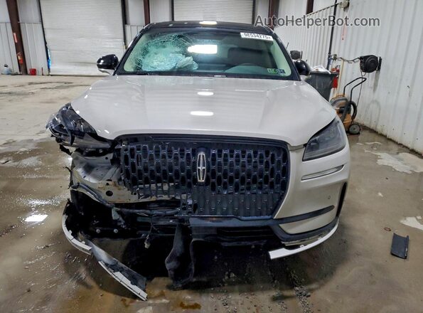 5LMCJ1DA6RUL08582 2024 LINCOLN CORSAIR Gray Front view