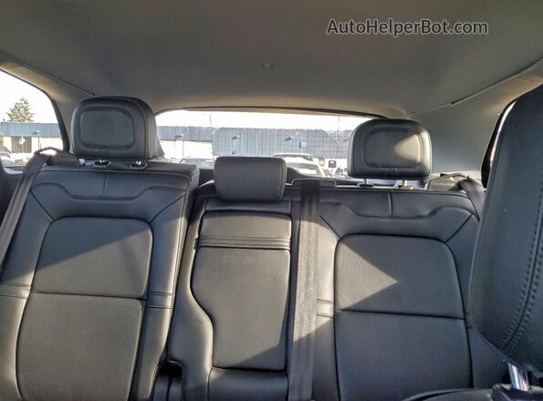 5LMCJ2C95NUL18124 2022 LINCOLN CORSAIR Silver Vista de los asientos traseros
