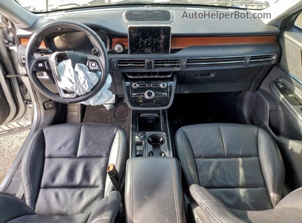 5LMCJ2C95NUL18124 2022 LINCOLN CORSAIR Silver Vista del salpicadero