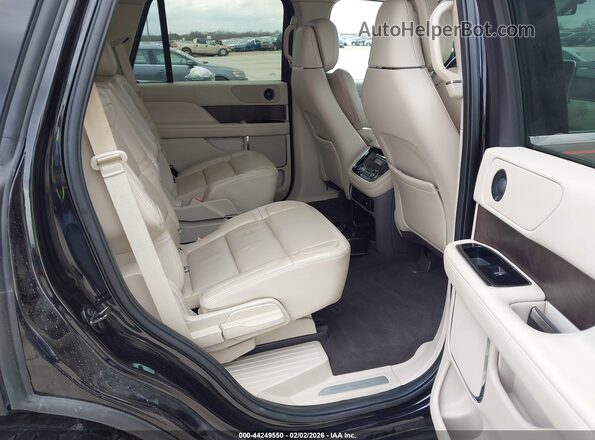 5LMJJ2KT6MEL02835 2021 LINCOLN NAVIGATOR Black Vista de la etiqueta del VIN