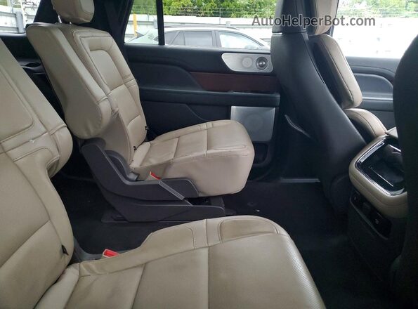 5LMJJ2LGXPEL10846 2023 LINCOLN NAVIGATOR Black Vista interior trasera