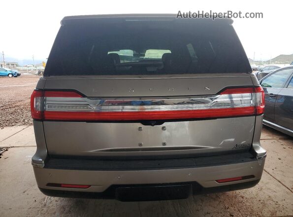 5LMJJ2LT5LEL18960 2020 LINCOLN NAVIGATOR Silver Вид ззаду
