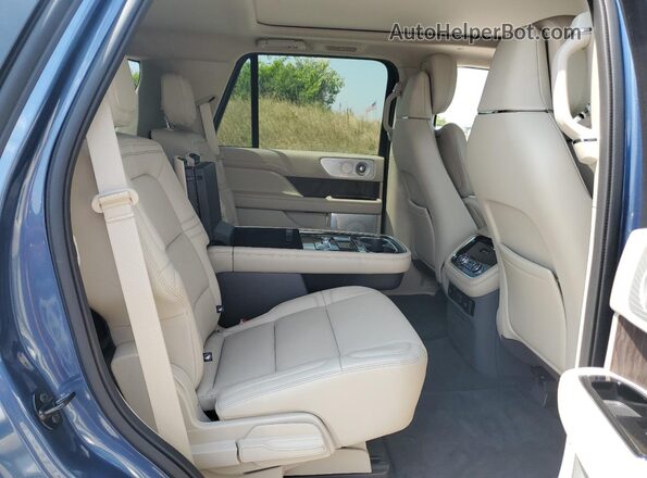 5LMJJ2LT7LEL06292 2020 LINCOLN NAVIGATOR Blue Widok wnętrza z tyłu