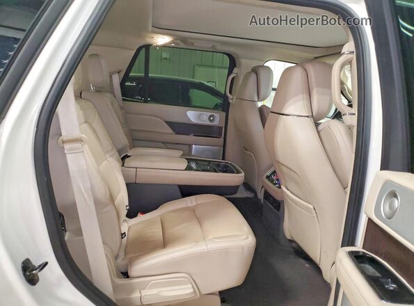 5LMJJ2LT7LEL12965 2020 LINCOLN NAVIGATOR White Widok wnętrza z tyłu