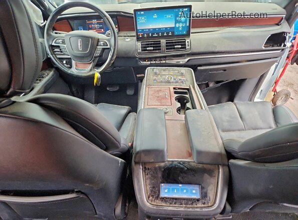 5LMJJ2NG2PEL12930 2023 LINCOLN NAVIGATOR White 