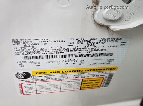 5LMJJ2NG2PEL12930 2023 LINCOLN NAVIGATOR White 