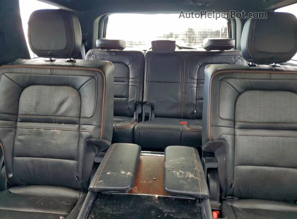 5LMJJ2TGXPEL03069 2023 LINCOLN NAVIGATOR Black Vista de los asientos traseros