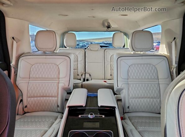 5LMJJ2TT8LEL04096 2020 LINCOLN NAVIGATOR Brown Вид задніх сидінь