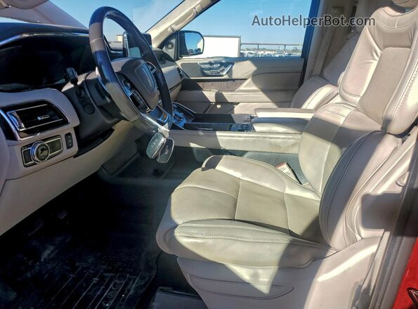 5LMJJ3HT1JEL05439 2018 LINCOLN NAVIGATOR Red Вид салону спереду