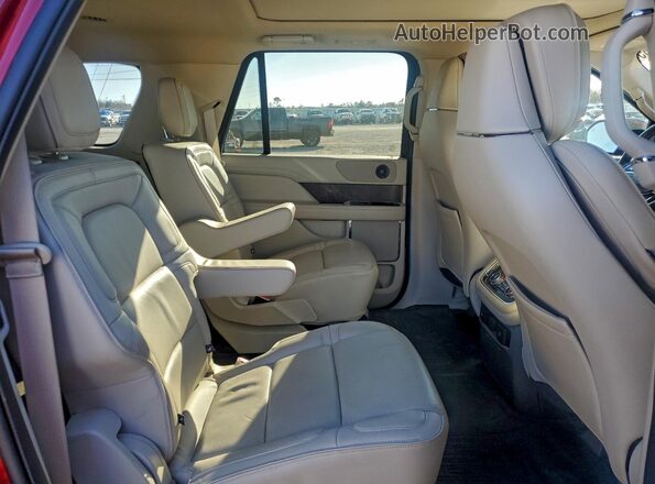 5LMJJ3HT1JEL05439 2018 LINCOLN NAVIGATOR Red Вид задньої частини салону