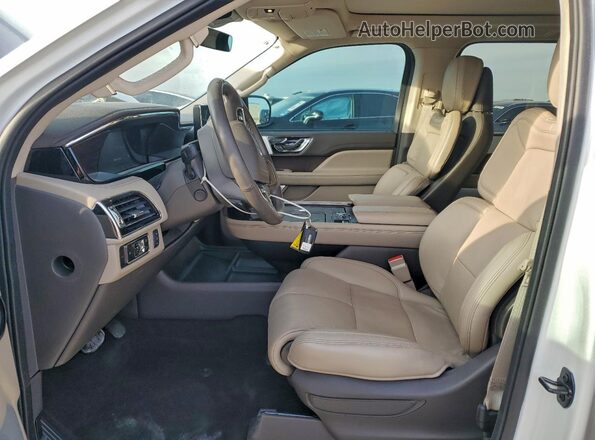 5LMJJ3LG2REL10400 2024 LINCOLN NAVIGATOR White წინა სალონის ხედი