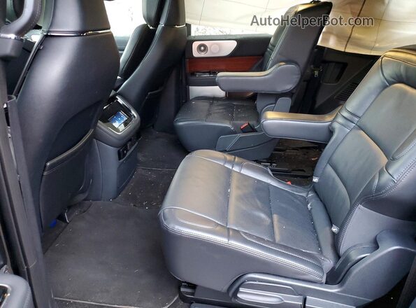 5LMJJ3LG4REL02976 2024 LINCOLN NAVIGATOR Синий Вид задней части салона