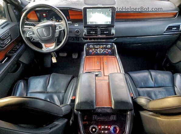 5LMJJ3LT4JEL03367 2018 LINCOLN NAVIGATOR Черный Вид панели приборов