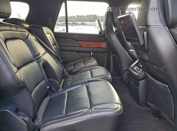 5LMJJ3LT4JEL03367 2018 LINCOLN NAVIGATOR Черный Вид задней части салона