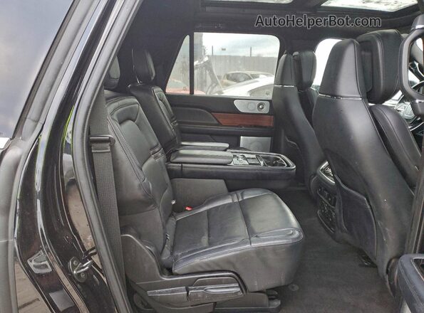 5LMJJ3LT6KEL06983 2019 LINCOLN NAVIGATOR Black Rear interior view