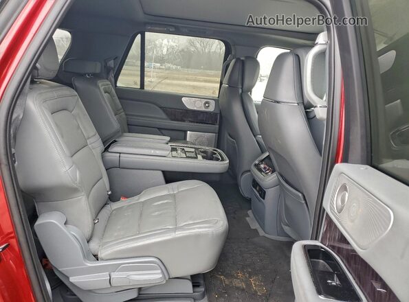 5LMJJ3LT7LEL02989 2020 LINCOLN NAVIGATOR Красный Вид задней части салона