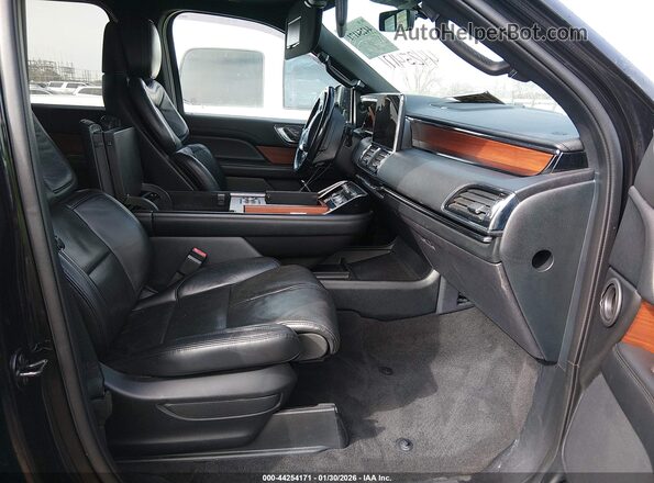5LMJJ3LT7MEL09510 2021 LINCOLN NAVIGATOR Black Widok wnętrza z przodu